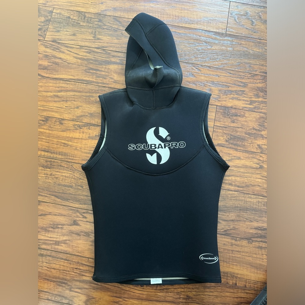 Black Rash Guard Swim Top with Hood